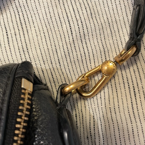 Marc by Marc Jacobs cross body bag. - Picture 3 of 11
